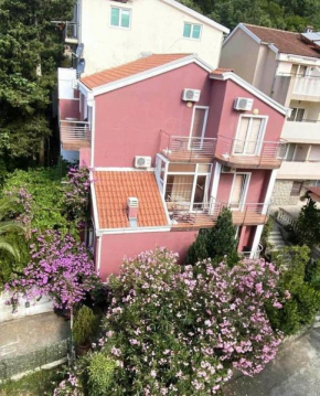 Apartments and rooms Markovic